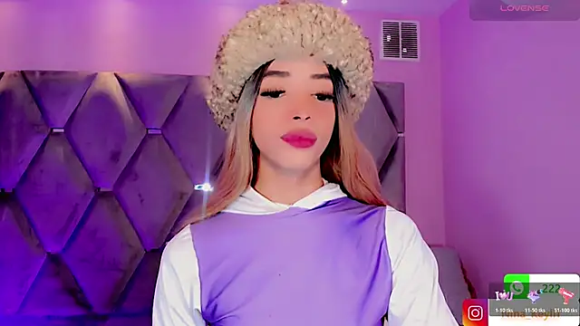 Nina Keyli online show from November 2025 07:40:02 PM