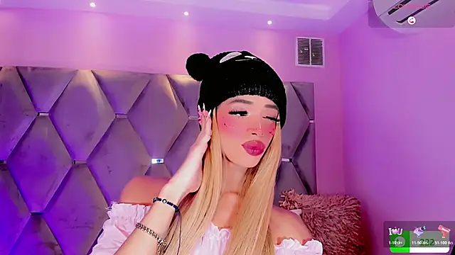 Nina Keyli online show from November 2025 07:51:01 PM