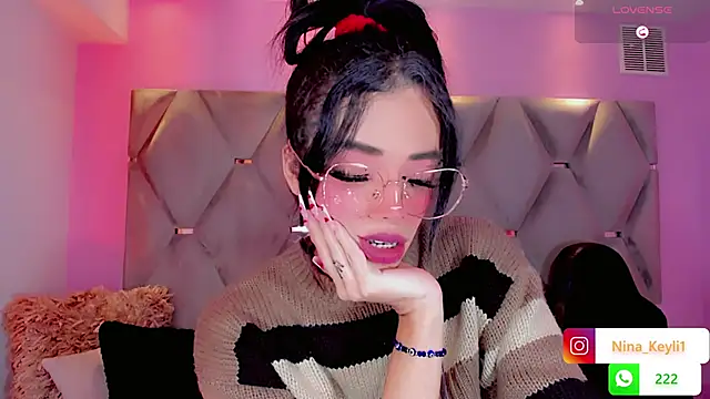 Nina Keyli online show from November 2025 09:58:02 PM