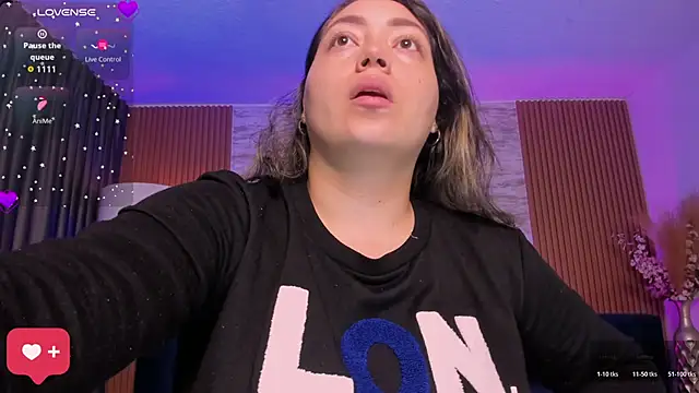 heidy johns online show from November 2025 03:21:01 AM