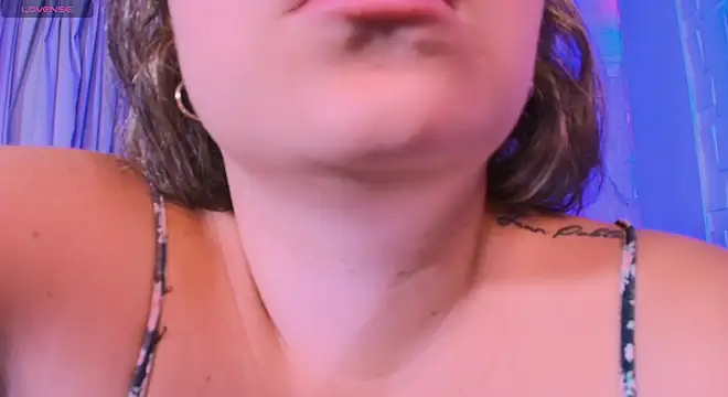 Snapshot of heidy_johns chatting on September 2025 03:19:02 AM heidy johns online show from September 2025 03:19:02 AM