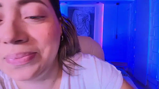 Snapshot of heidy_johns chatting on September 2025 03:33:02 AM heidy johns online show from September 2025 03:33:02 AM