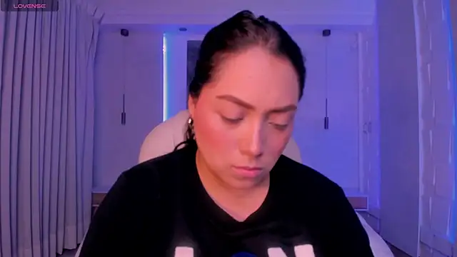 Snapshot of heidy_johns chatting on October 2025 03:15:02 AM heidy johns online show from October 2025 03:15:02 AM