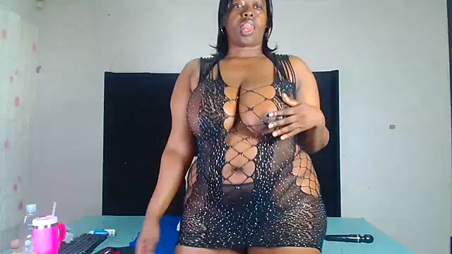 Snapshot of Nipples_Lovers30 chatting on November 2025 04:55:01 PM Nipples Lovers30 online show from November 2025 04:55:01 PM