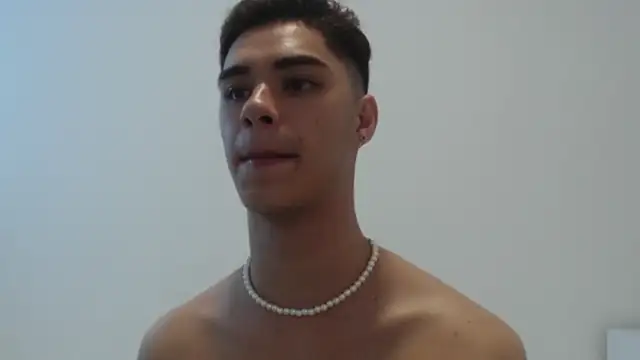 Snapshot of juanes_puthee chatting on March 2025 06:06:02 PM juanes puthee online show from March 2025 06:06:02 PM