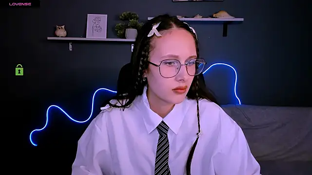 mona cloud online show from September 2025 07:53:01 PM