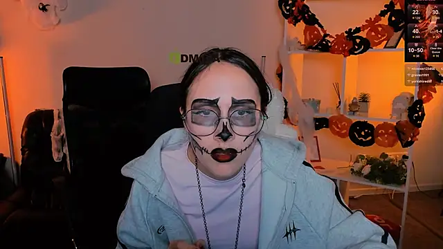 mona cloud online show from October 2025 01:16:02 AM