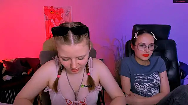 mona cloud online show from November 2025 08:53:02 PM