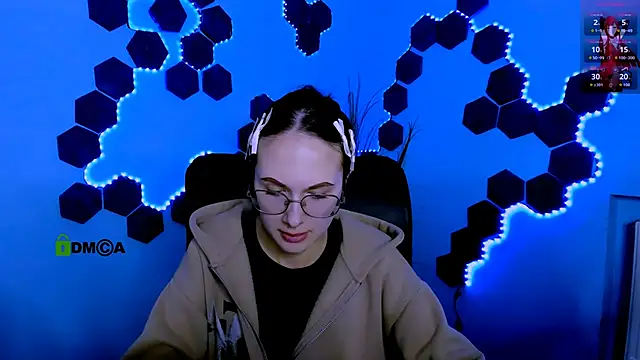 mona cloud online show from February 2026 09:04:02 PM