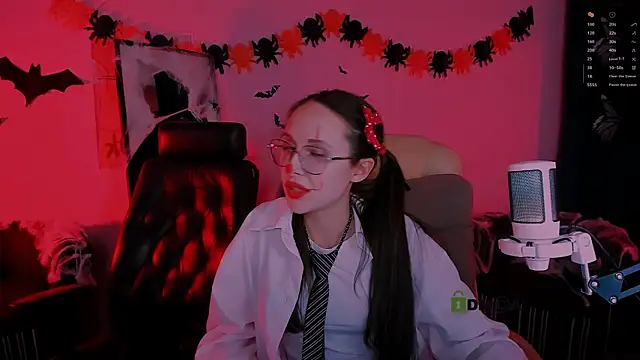 mona cloud online show from October 2025 02:32:01 AM