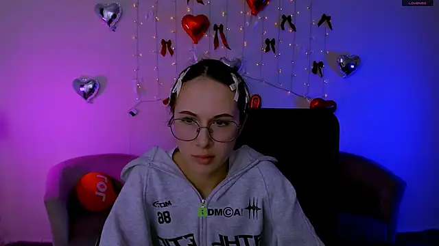 mona cloud online show from February 2026 07:46:01 PM