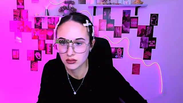 mona cloud online show from March 2026 08:16:02 PM