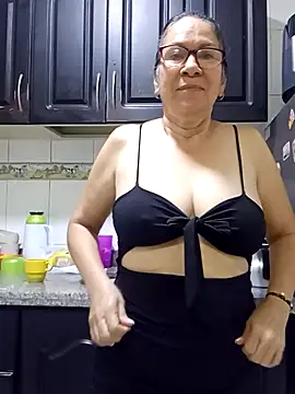 victoria wayne online show from September 2025 10:26:02 AM