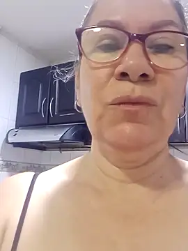 victoria wayne online show from October 2025 10:06:02 AM