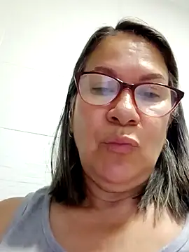 victoria wayne online show from November 2025 09:09:02 AM