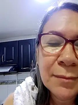 victoria wayne online show from November 2025 10:09:01 AM