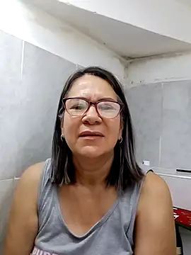 victoria wayne online show from November 2025 09:54:01 AM