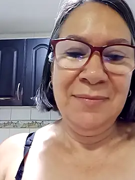 victoria wayne online show from February 2026 09:40:01 AM