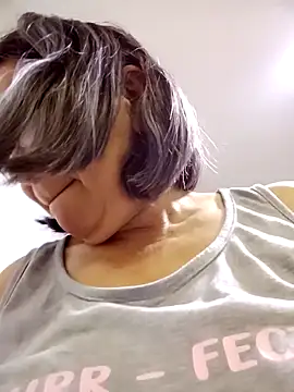 victoria wayne online show from April 2026 10:27:01 AM