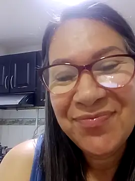 victoria wayne online show from October 2025 10:18:02 AM