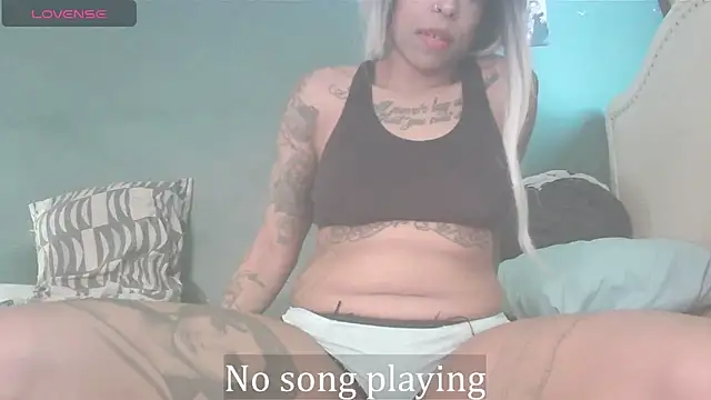 Snapshot of StellaDallas69 chatting on October 2025 05:01:01 PM StellaDallas69 online show from October 2025 05:01:01 PM