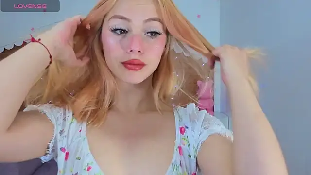 Snapshot of emma_wockll_t chatting on May 2026 01:18:02 PM emma wockll t online show from May 2026 01:18:02 PM