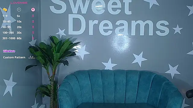 emma wockll t online show from November 2025 01:12:01 PM