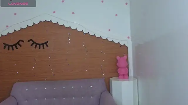 emma wockll t online show from April 2026 01:34:02 PM