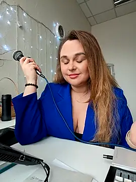 Juicy PeachLux online show from April 2026 07:55:02 AM