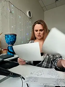 Juicy PeachLux online show from March 2026 06:58:02 AM