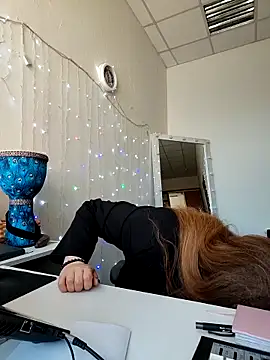 Juicy PeachLux online show from March 2026 07:00:02 AM