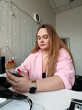 Juicy PeachLux online show from April 2026 05:53:02 AM