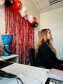 Snapshot of Juicy_PeachLux chatting on February 2026 08:03:02 AM Juicy PeachLux online show from February 2026 08:03:02 AM