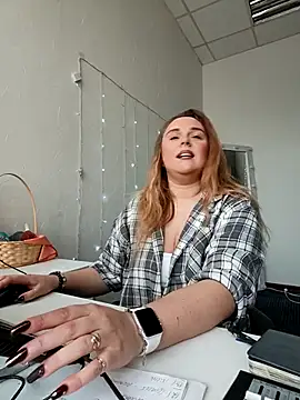 Snapshot of Juicy_PeachLux chatting on October 2025 07:54:01 AM Juicy PeachLux online show from October 2025 07:54:01 AM