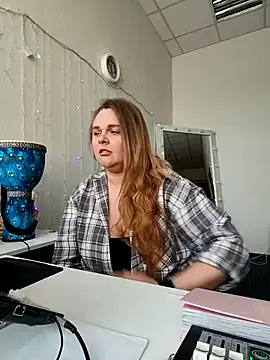 Snapshot of Juicy_PeachLux chatting on February 2026 07:51:01 AM Juicy PeachLux online show from February 2026 07:51:01 AM