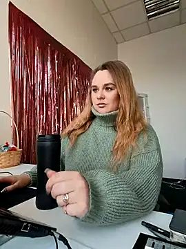 Juicy PeachLux online show from October 2025 06:36:02 AM