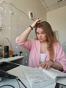 Juicy PeachLux online show from May 2026 07:41:01 AM