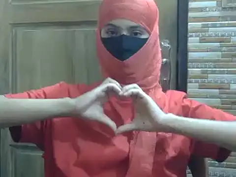 Snapshot of OliviaIslamm chatting on March 2025 04:07:02 PM OliviaIslamm online show from March 2025 04:07:02 PM