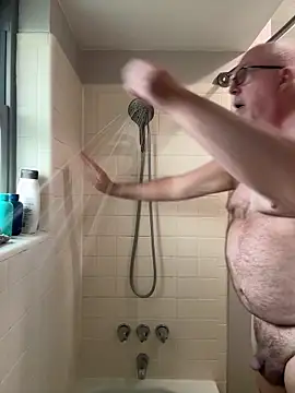 superbearboss online show from March 2026 07:21:01 PM