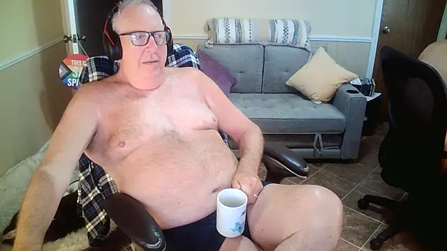 Snapshot of superbearboss chatting on June 2026 03:02:02 PM superbearboss online show from June 2026 03:02:02 PM