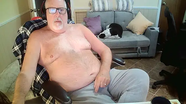 Snapshot of superbearboss chatting on June 2026 03:17:01 PM superbearboss online show from June 2026 03:17:01 PM
