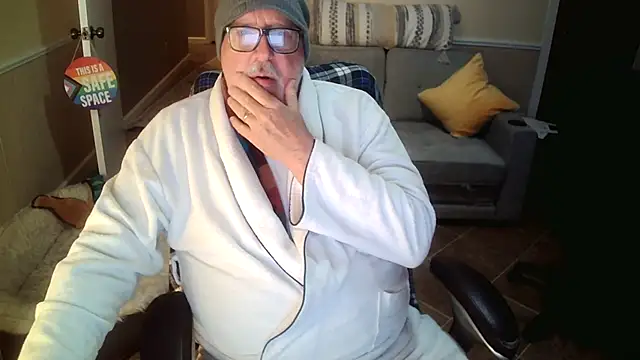 superbearboss online show from January 2026 12:15:02 AM