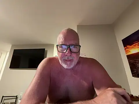 Snapshot of superbearboss chatting on July 2026 02:23:02 AM superbearboss online show from July 2026 02:23:02 AM
