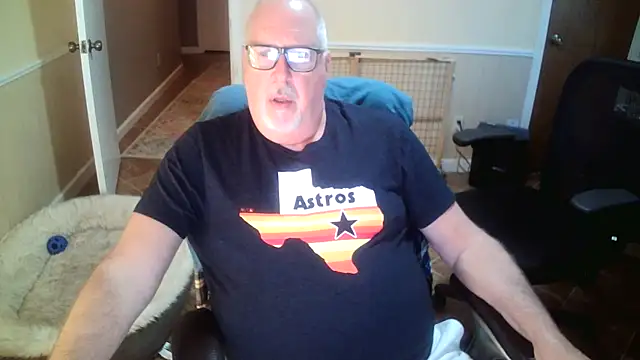 superbearboss online show from October 2025 01:21:02 PM