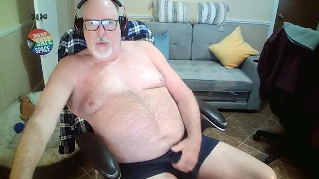 superbearboss online show from January 2026 08:01:02 PM