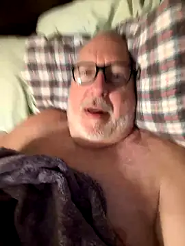 superbearboss online show from November 2025 04:22:02 PM