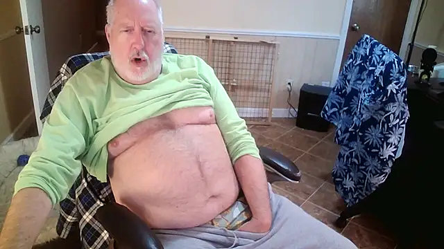 superbearboss online show from November 2025 04:39:02 PM