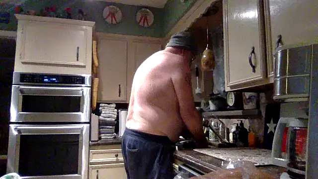 superbearboss online show from November 2025 12:00:01 AM