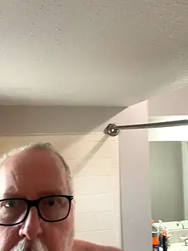 superbearboss online show from November 2025 08:31:02 PM