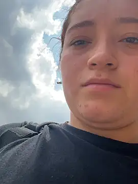 Snapshot of Karina_Leon chatting on February 2026 04:25:02 PM Karina Leon online show from February 2026 04:25:02 PM